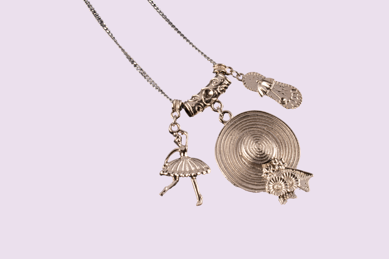 Summer G Glows necklace